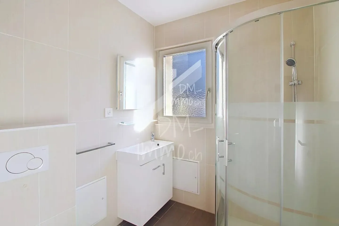 Attico luminoso e attraversante, vicino al centro - Foto 8 di 10