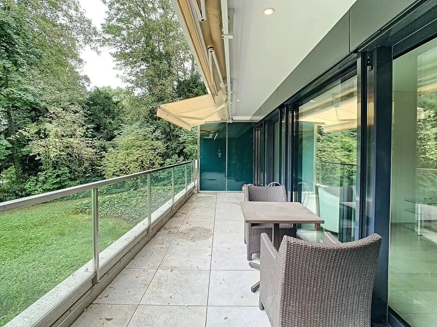 Luxury Apartment in Prime Location - Photo 9 of 10