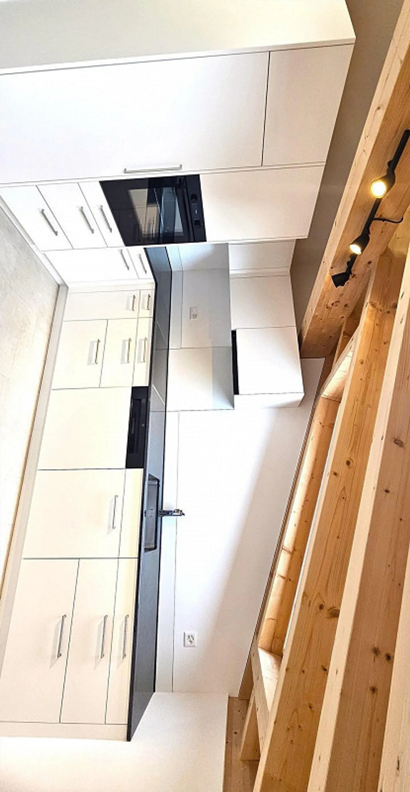 Nouvel appartement lumineux et spécial de 2 pièces - Photo 1 sur 13