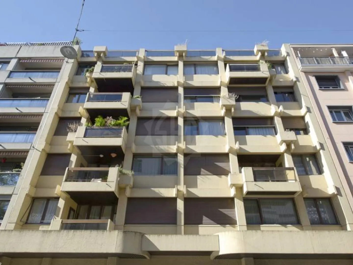 Parking - Geneva - Photo 2 of 4