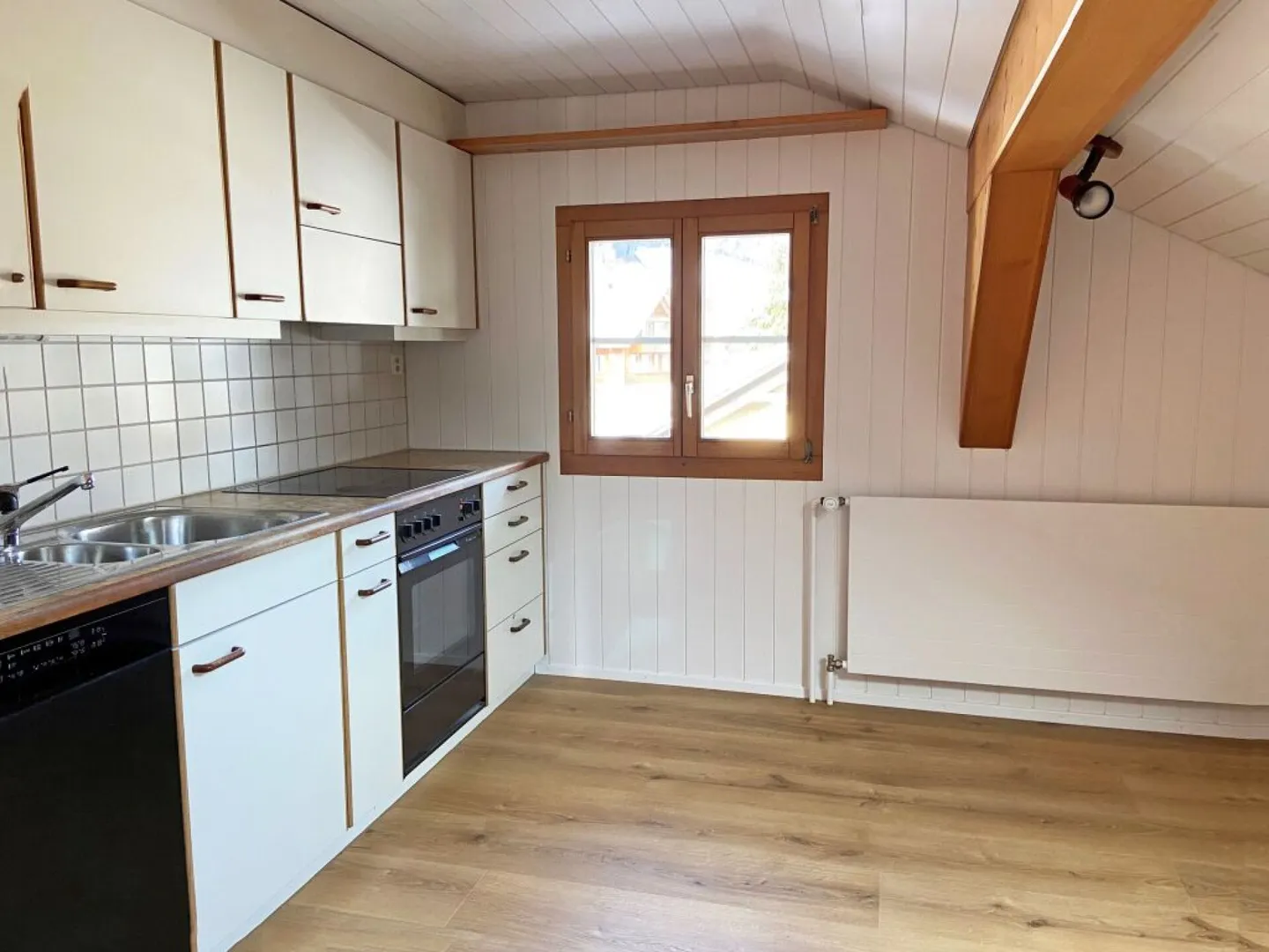 Multi-family house in prime location in Trubschachen - GVB value CHF 1,034,000.- - Photo 5 of 15