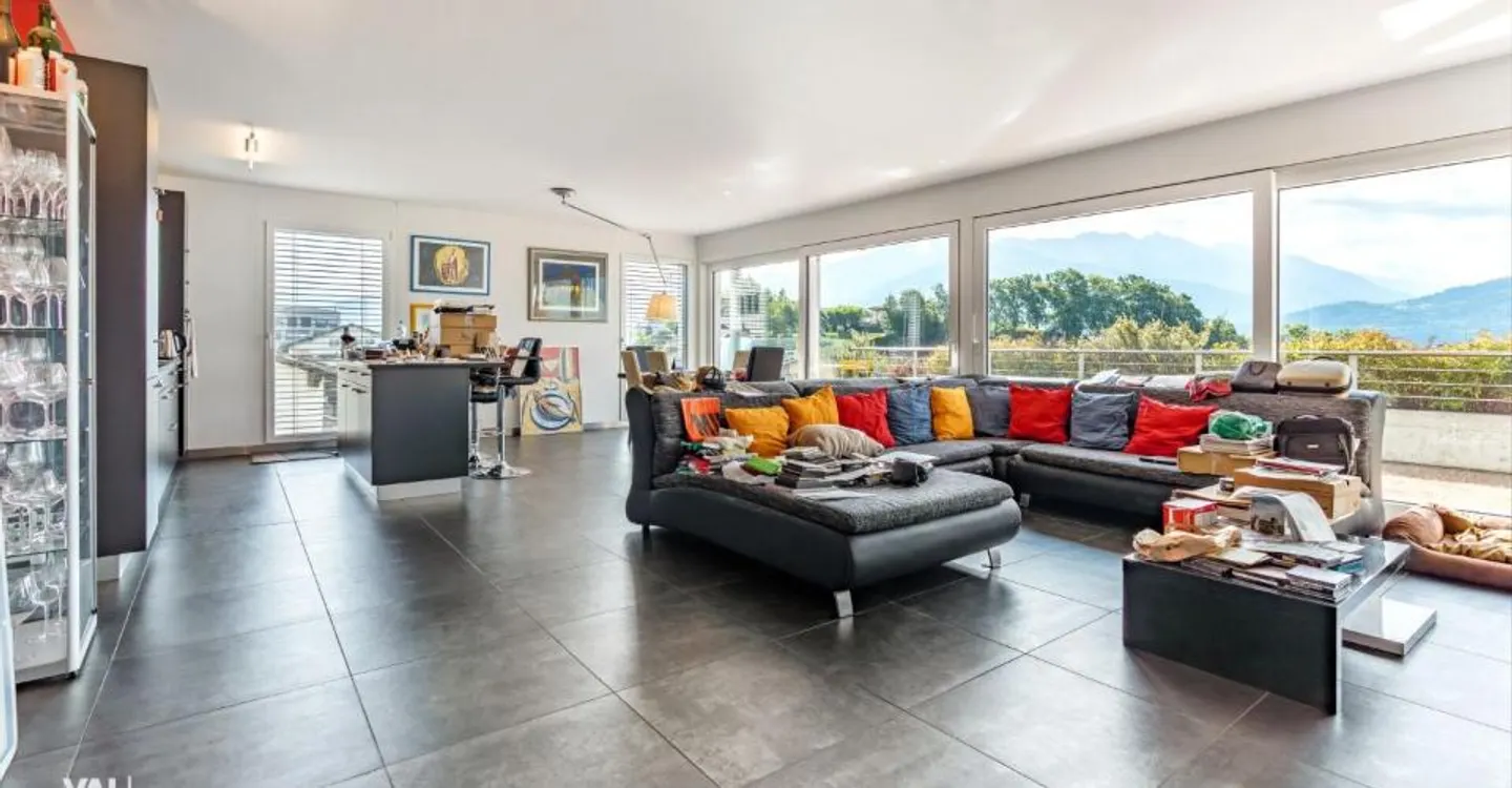 Your new home in Savièse - bright 5.5 rooms with balcony - Photo 1 of 9