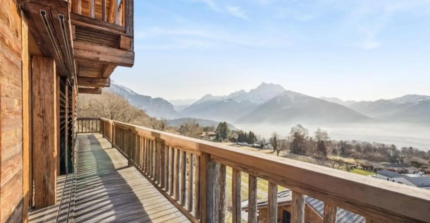 Incantevole chalet con 5 camere da letto vicino a Villars sur Ollon - Foto 2 di 11