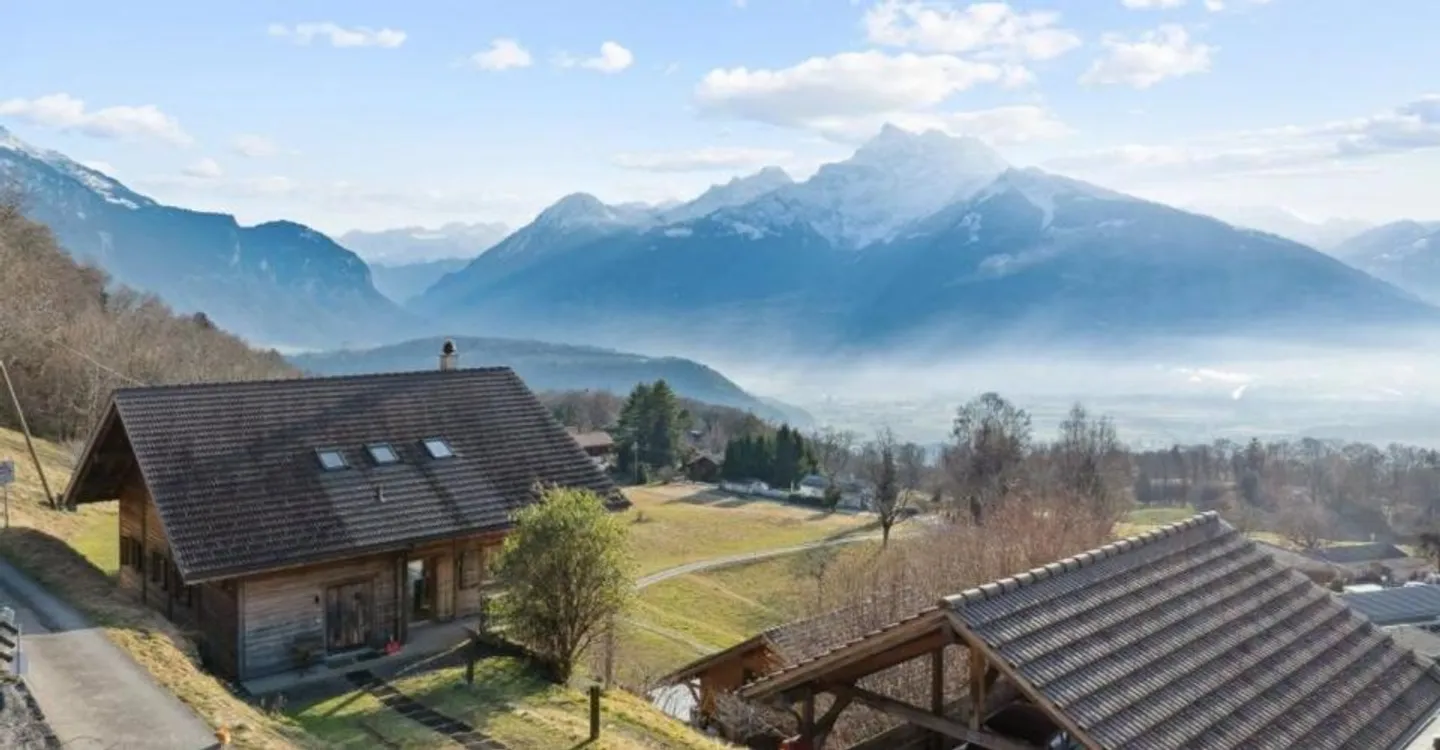 Incantevole chalet con 5 camere da letto vicino a Villars sur Ollon - Foto 3 di 11