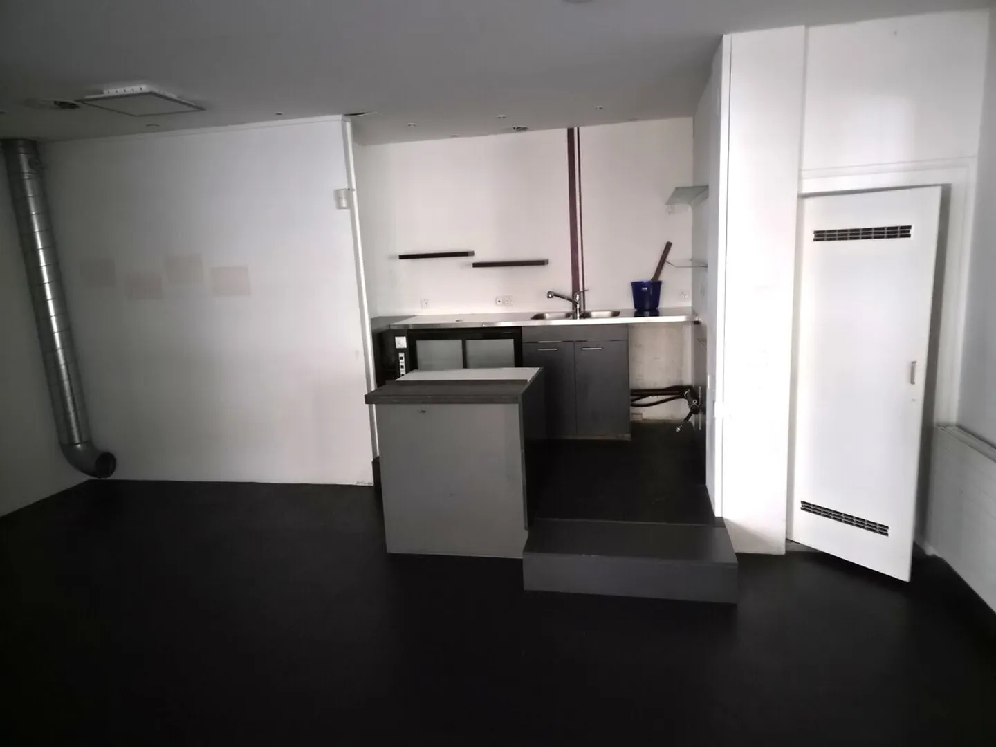 Attractive & Versatile Commercial Space - Photo 2 of 4