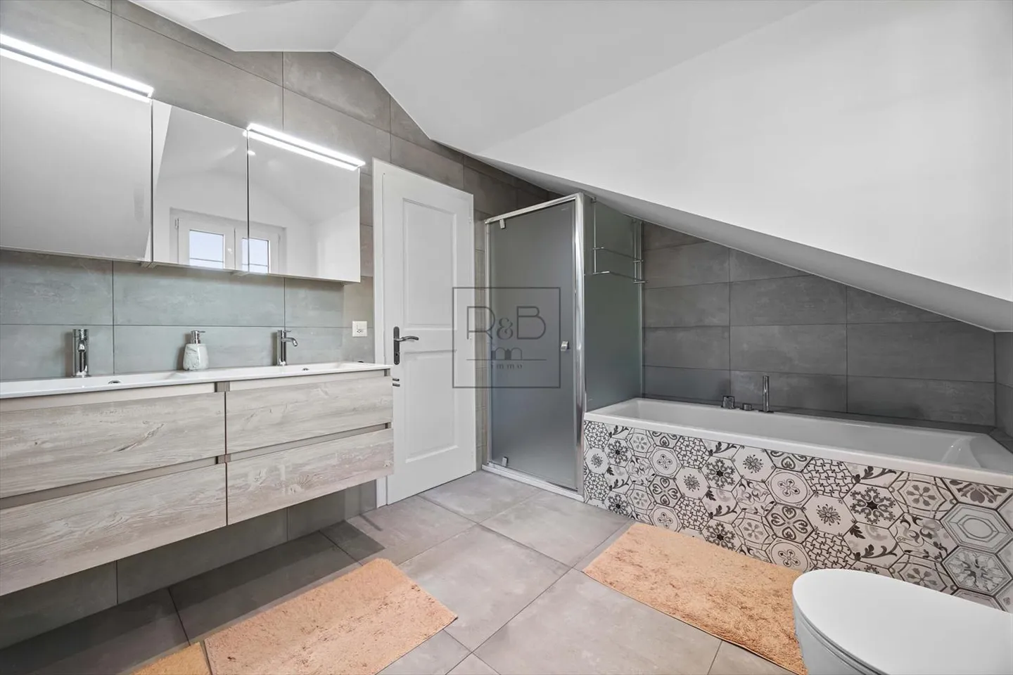 Magnifique maison de deux appartements - Photo 5 sur 13