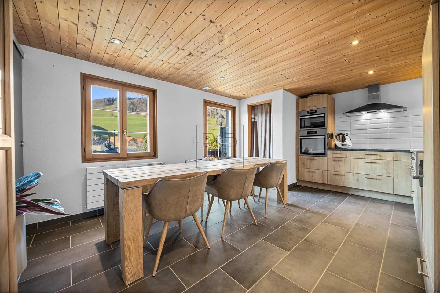 Magnifique maison de deux appartements - Photo 9 sur 13