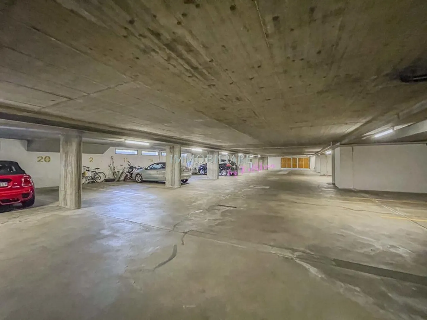 Geräumige Wohnung mit Balkonen - Foto 12 von 23
