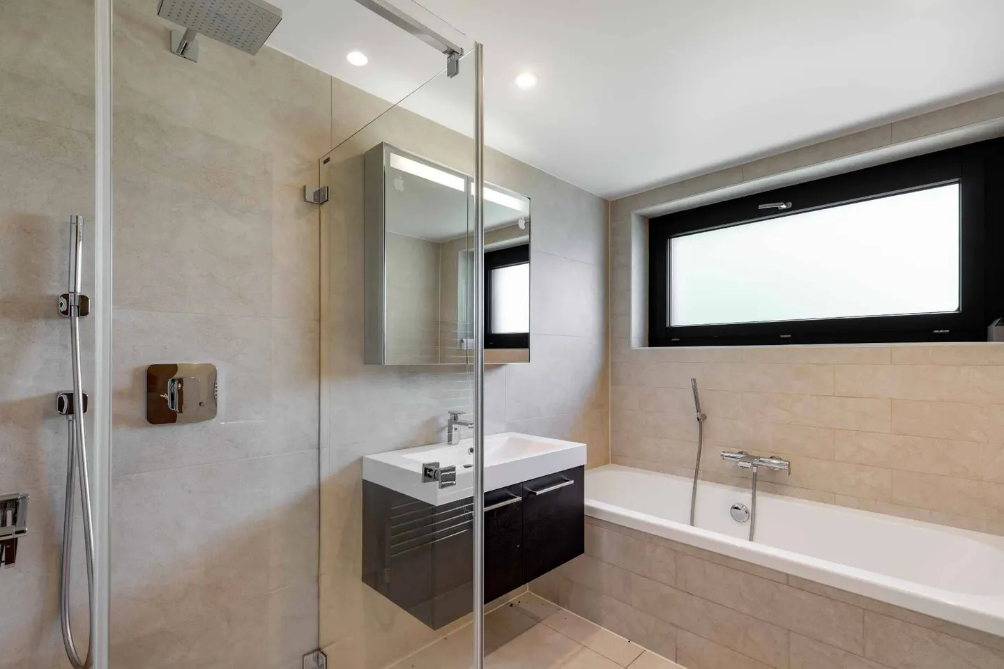 Magnifique Villa Rénovée - Photo 6 sur 10