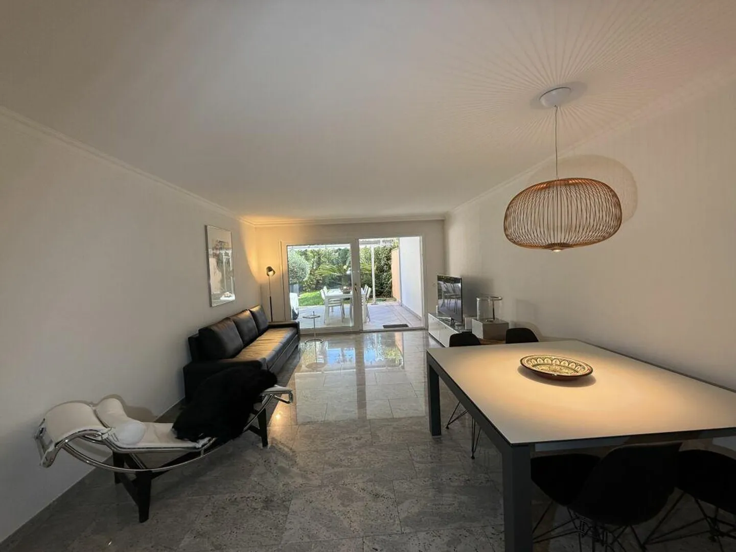 Elegantes Apartment mit privatem Garten - Foto 12 von 14