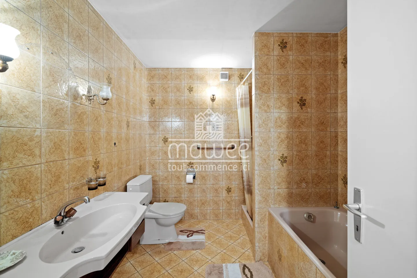 Edificio con alto potenziale nel centro di Chamoson - Foto 8 di 15