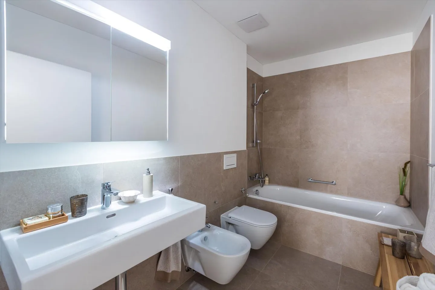 Apartment for rent - Photo 6 of 9