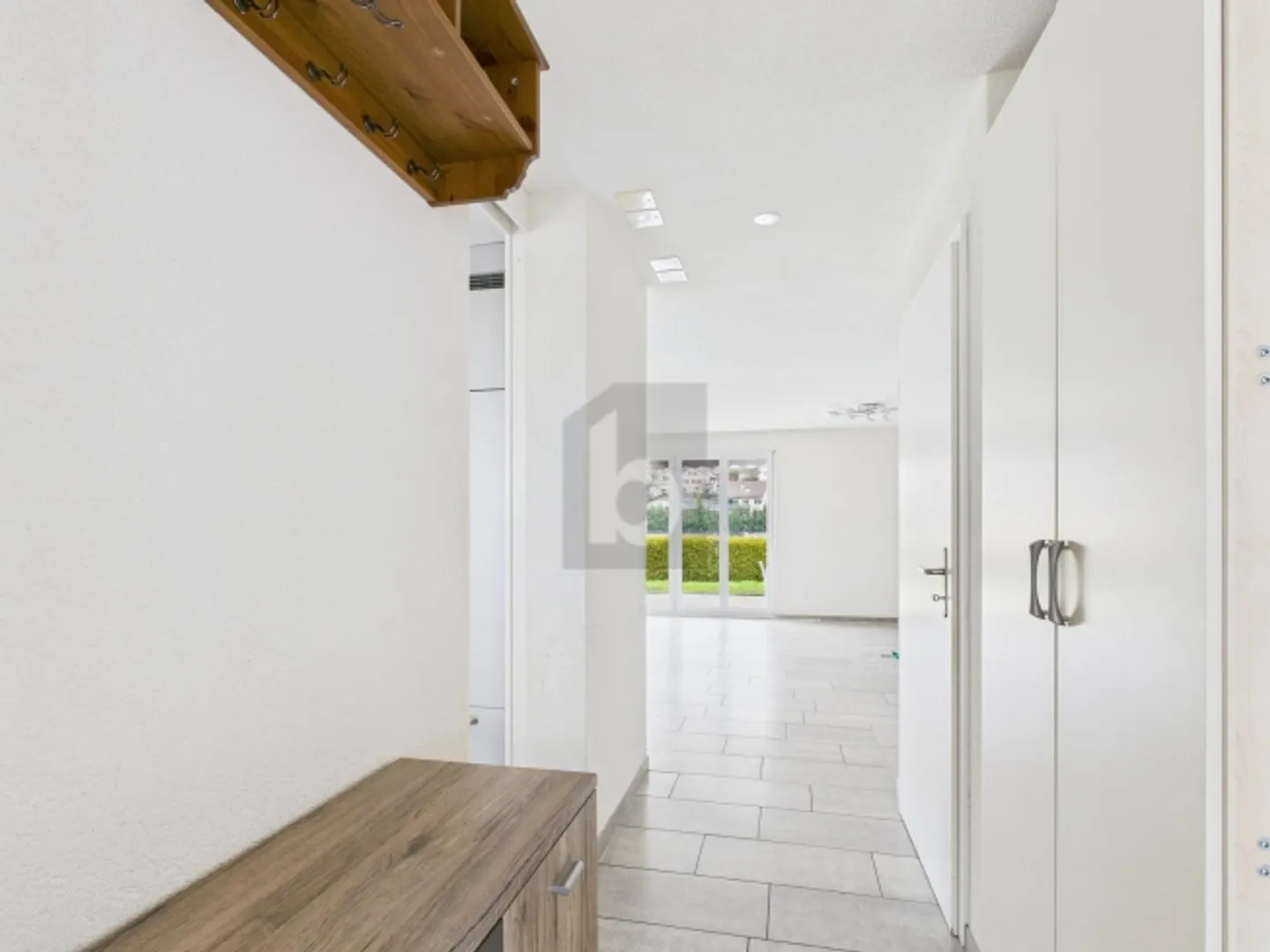 ILLUMINATO CON GIARDINO PARADISIACO - Foto 2 di 6