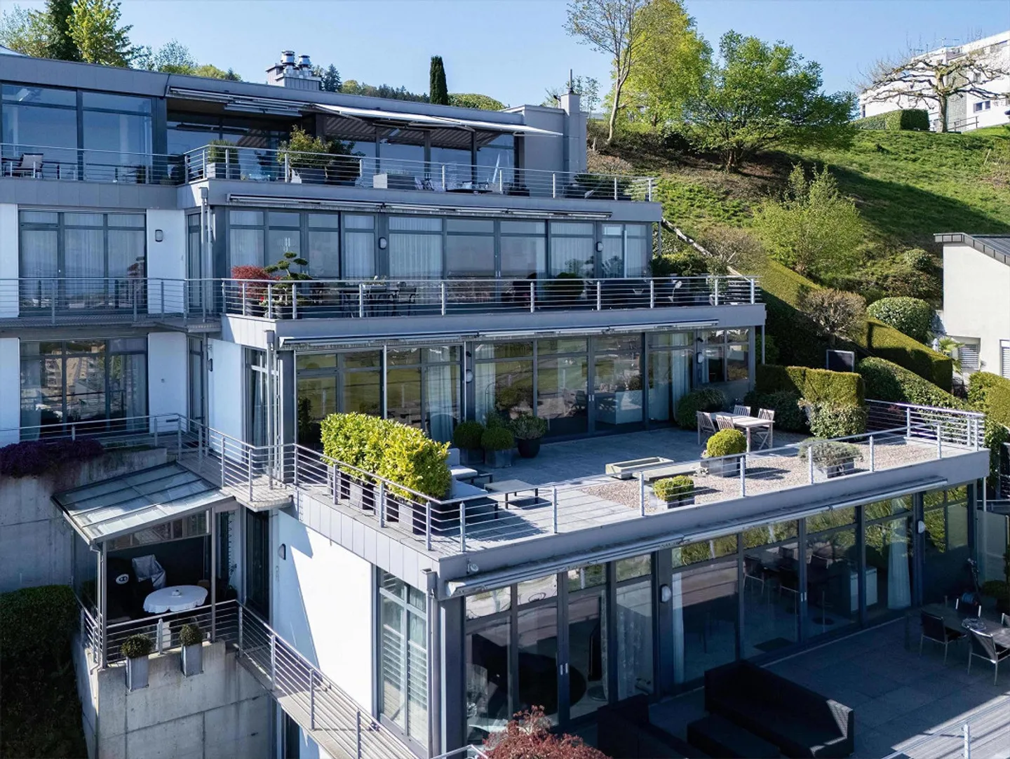 Terrassenhaus mit Seesicht - Foto 1 von 12
