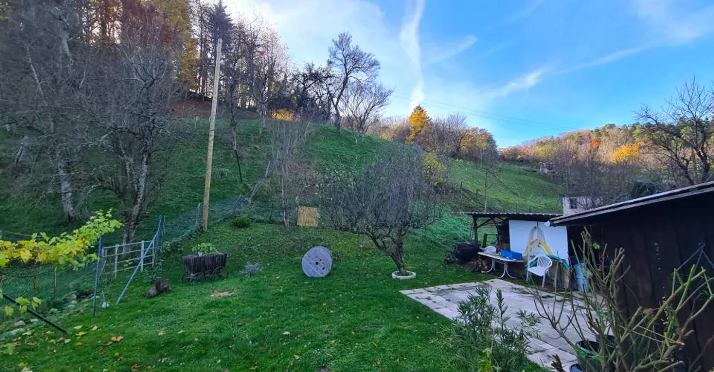 Large atypical family house with 7.5 rooms - Photo 26 of 29