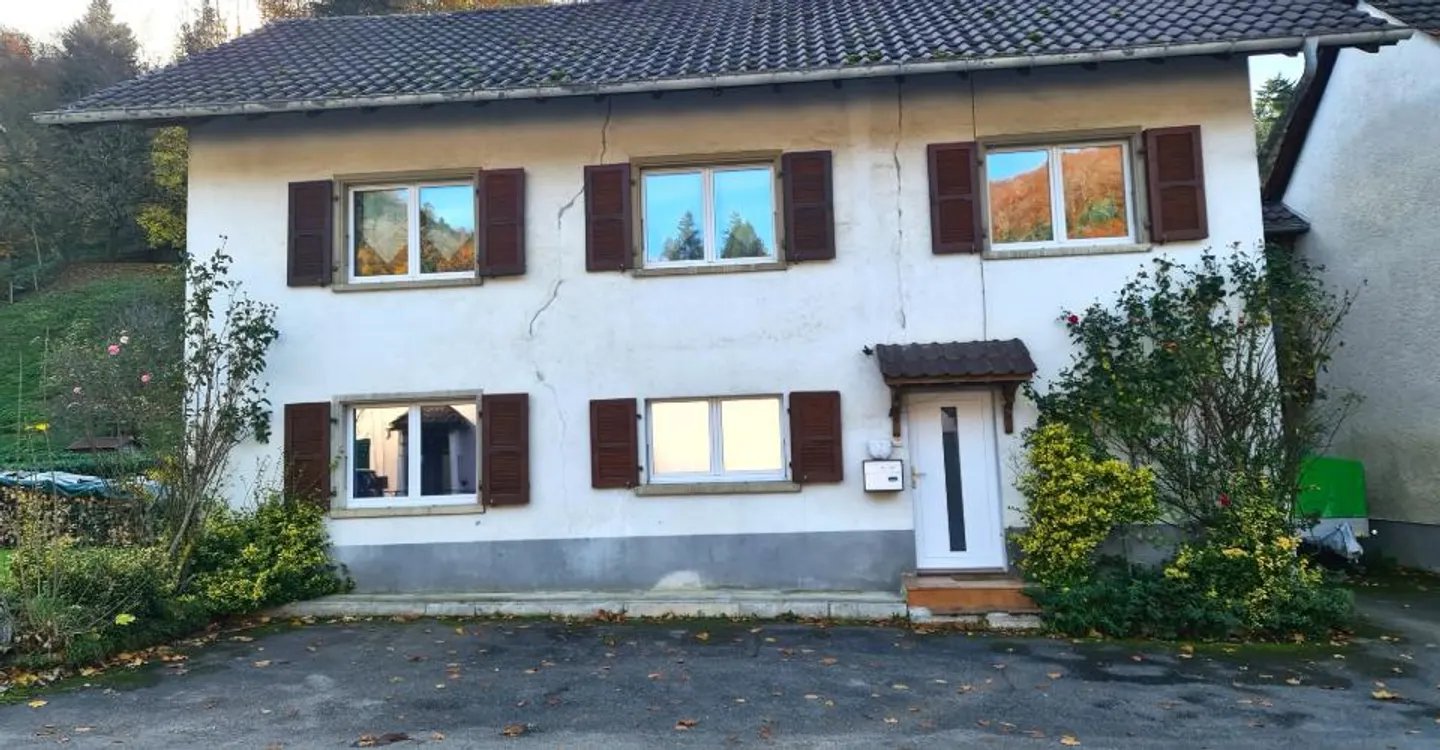 Large atypical family house with 7.5 rooms - Photo 19 of 29