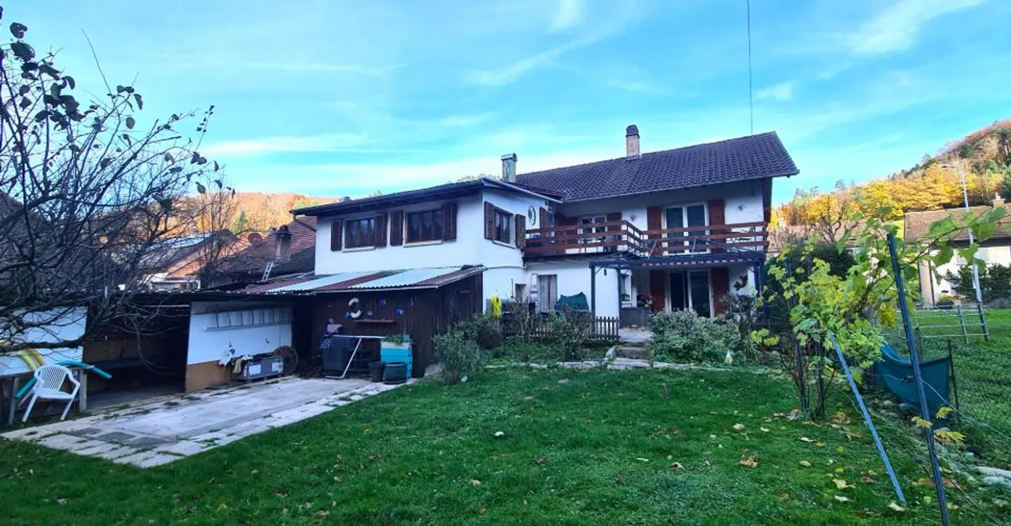 Large atypical family house with 7.5 rooms - Photo 20 of 29