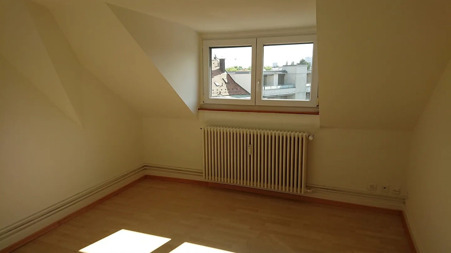 6-room maisonette apartment with balcony (161 m2) - Photo 7 of 13