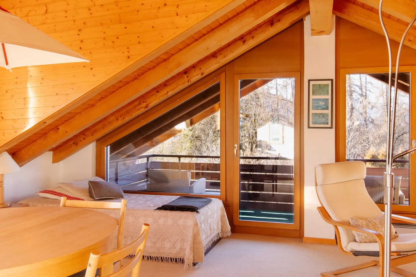 Esposizione a sud - vicino al centro, agli impianti di risalita e ai mezzi pubblici - Foto 3 di 26