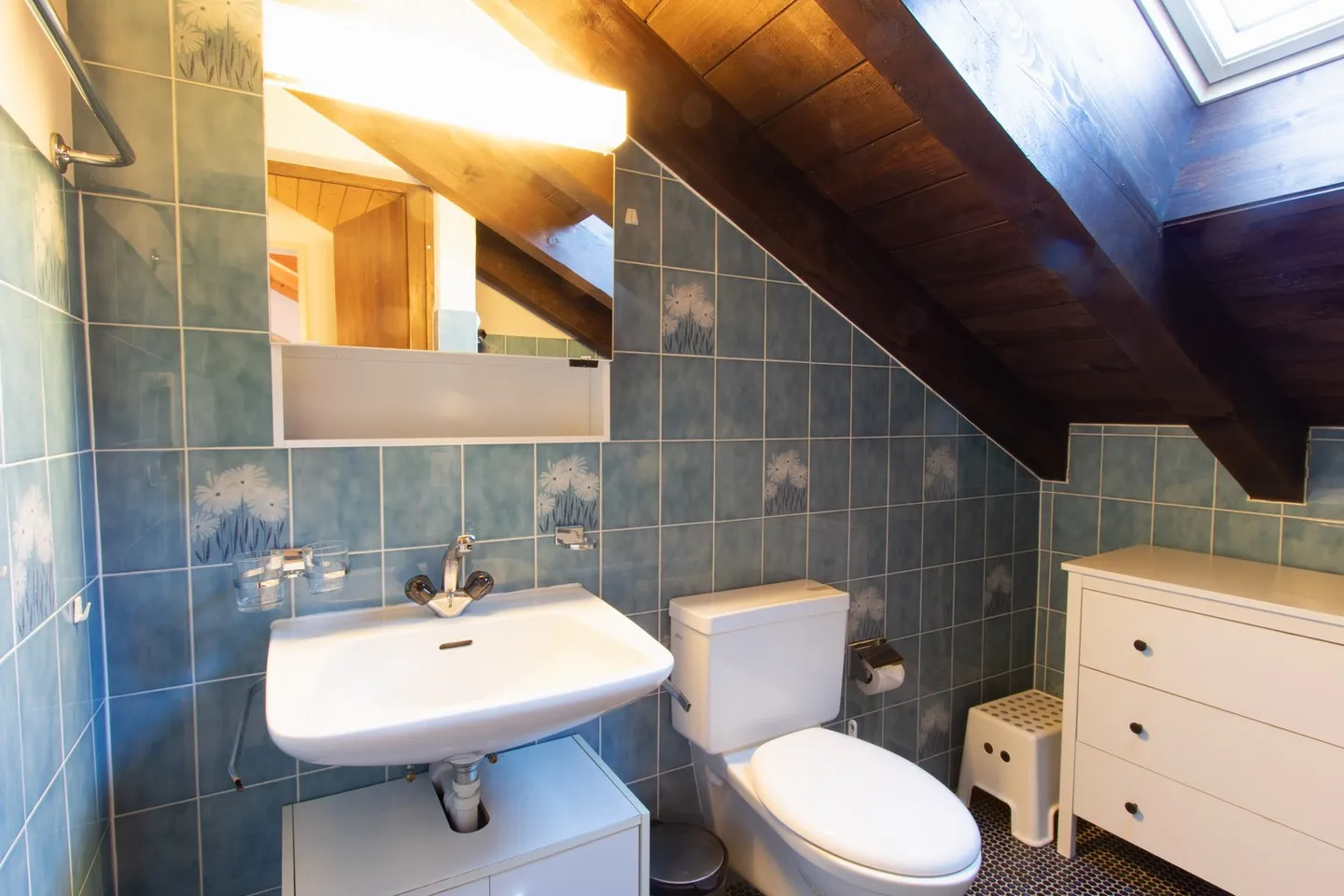 Esposizione a sud - vicino al centro, agli impianti di risalita e ai mezzi pubblici - Foto 16 di 26