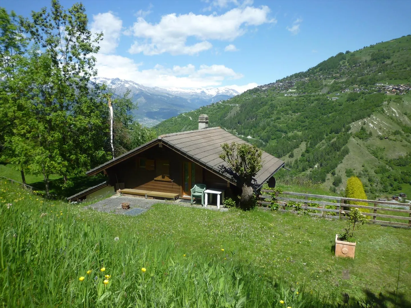 Charming chalet for sale in Saclentse Nendaz - Photo 3 of 17