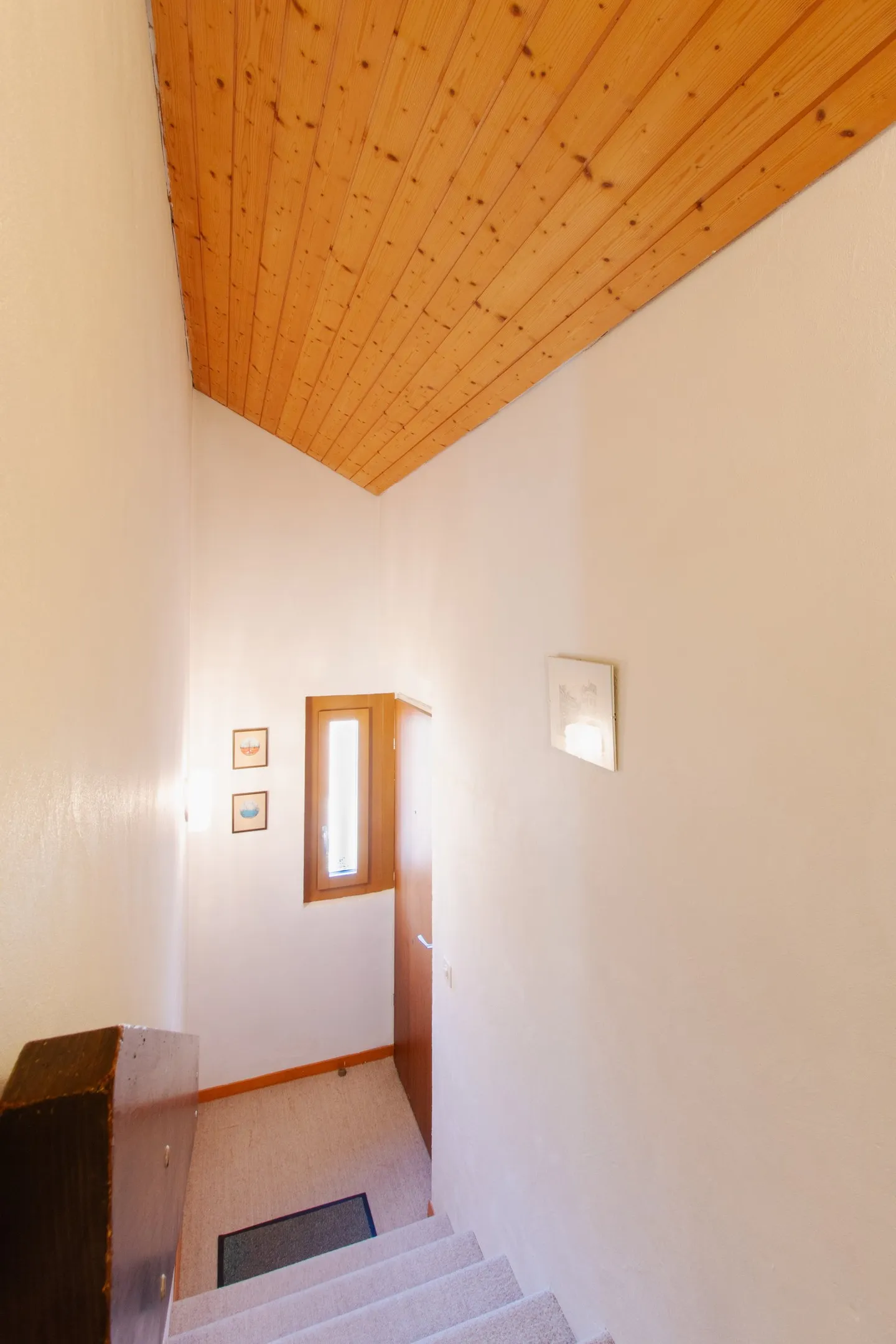 Esposizione a sud - vicino al centro, agli impianti di risalita e ai mezzi pubblici - Foto 18 di 26