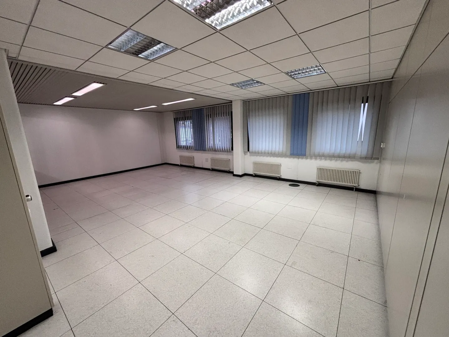 Affitto a Cadenazzo Spazio Commerciale di circa 63 m² - Foto 4 di 5