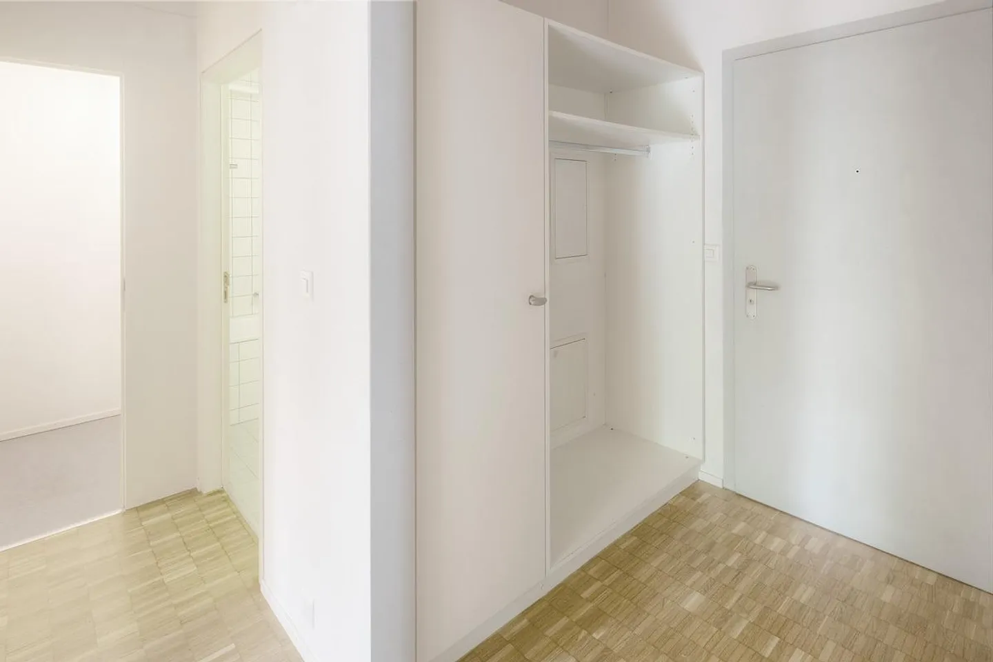 Appartamento luminoso con cucina moderna - Foto 9 di 9