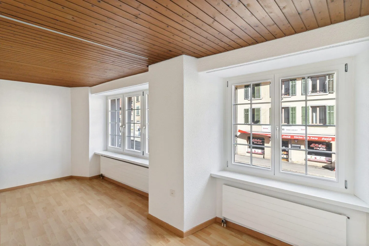 Appartement Charmant dans la Vieille Ville - Photo 3 sur 7
