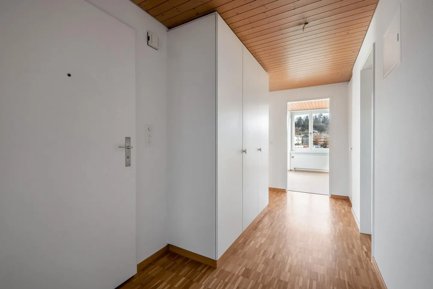 Charming and well-kept development in Jona - Limited until 31.10.2027! - Photo 8 of 12