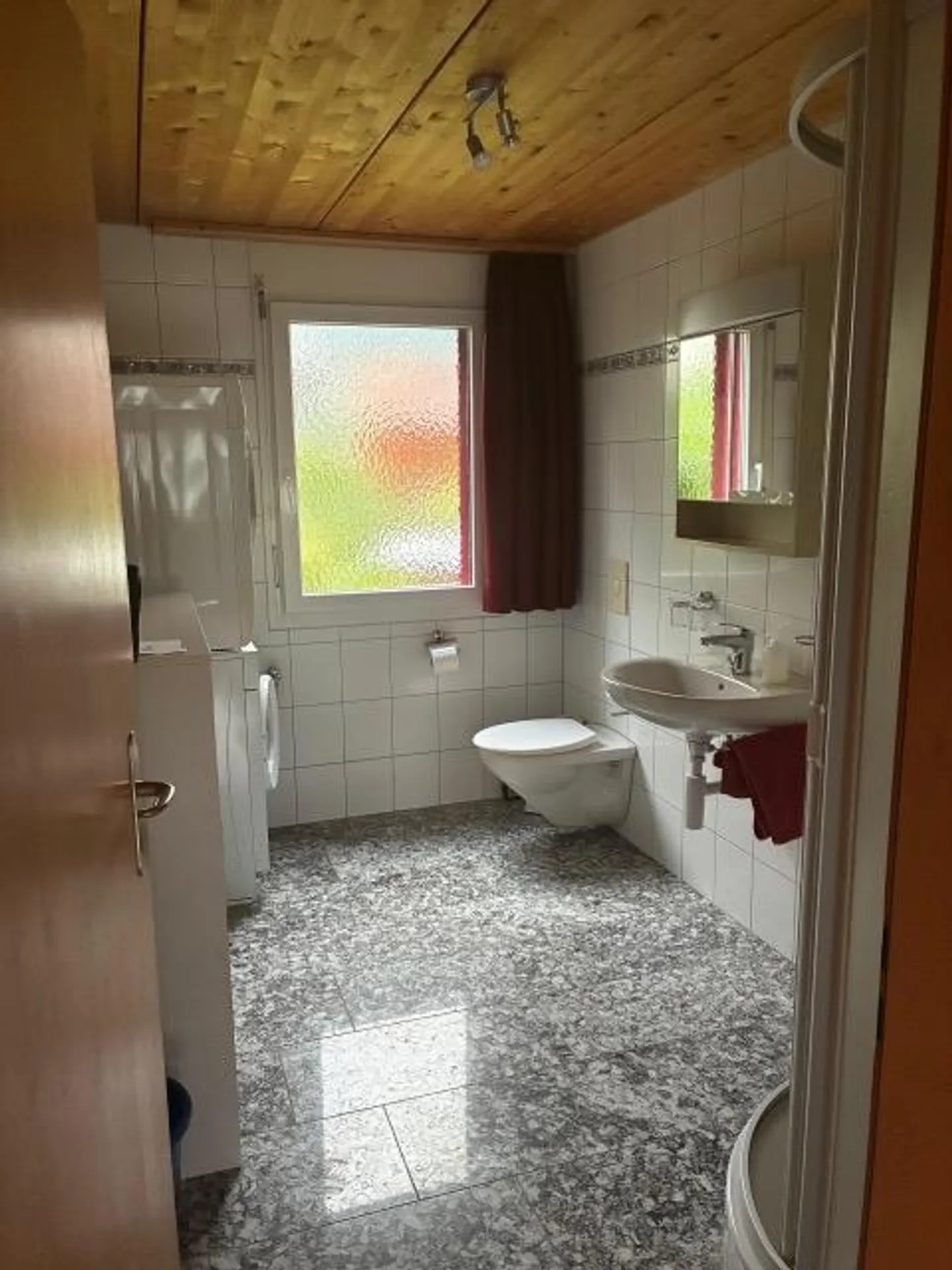 4-Zi-Wohnung mit 2 Dusche/WC und Waschturm - Photo 4 of 9