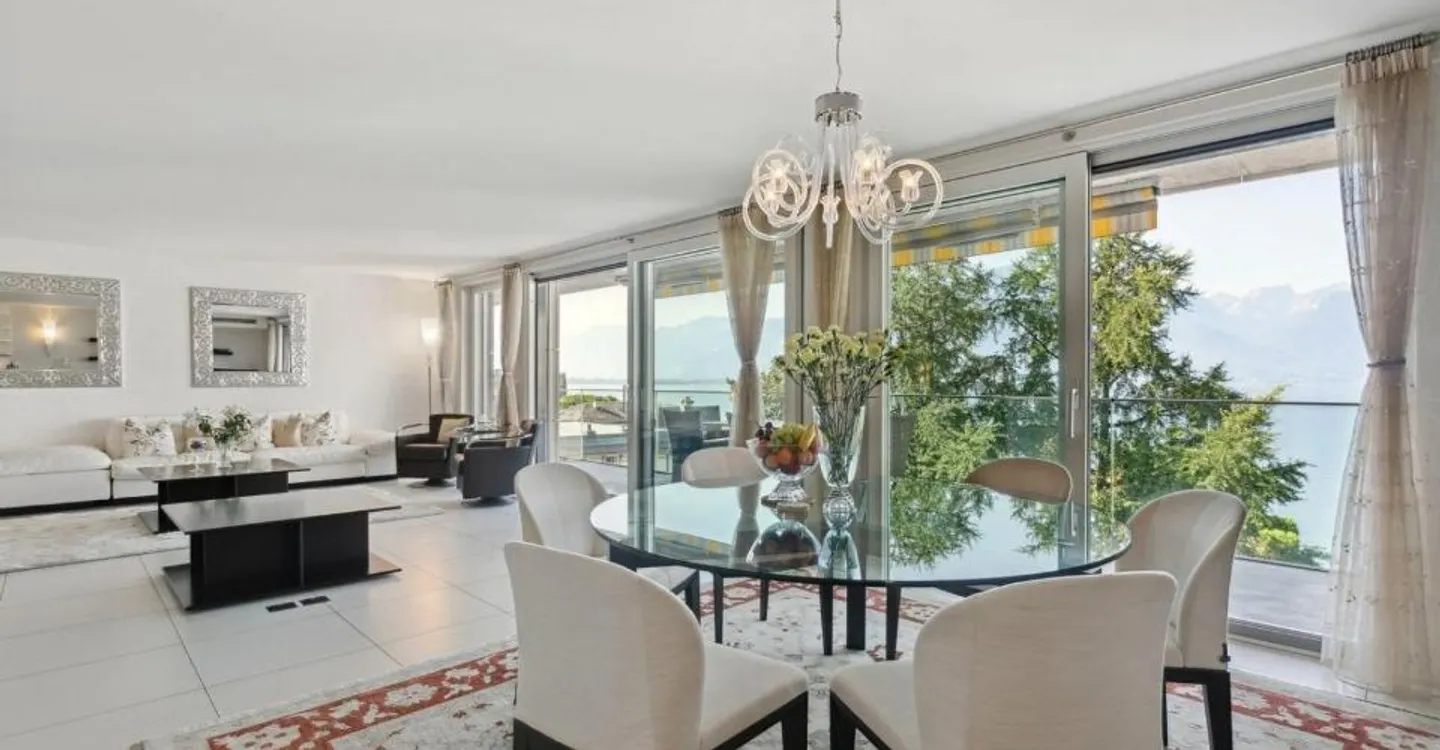 Appartement de Luxe avec Vue Lac - Photo 1 sur 12