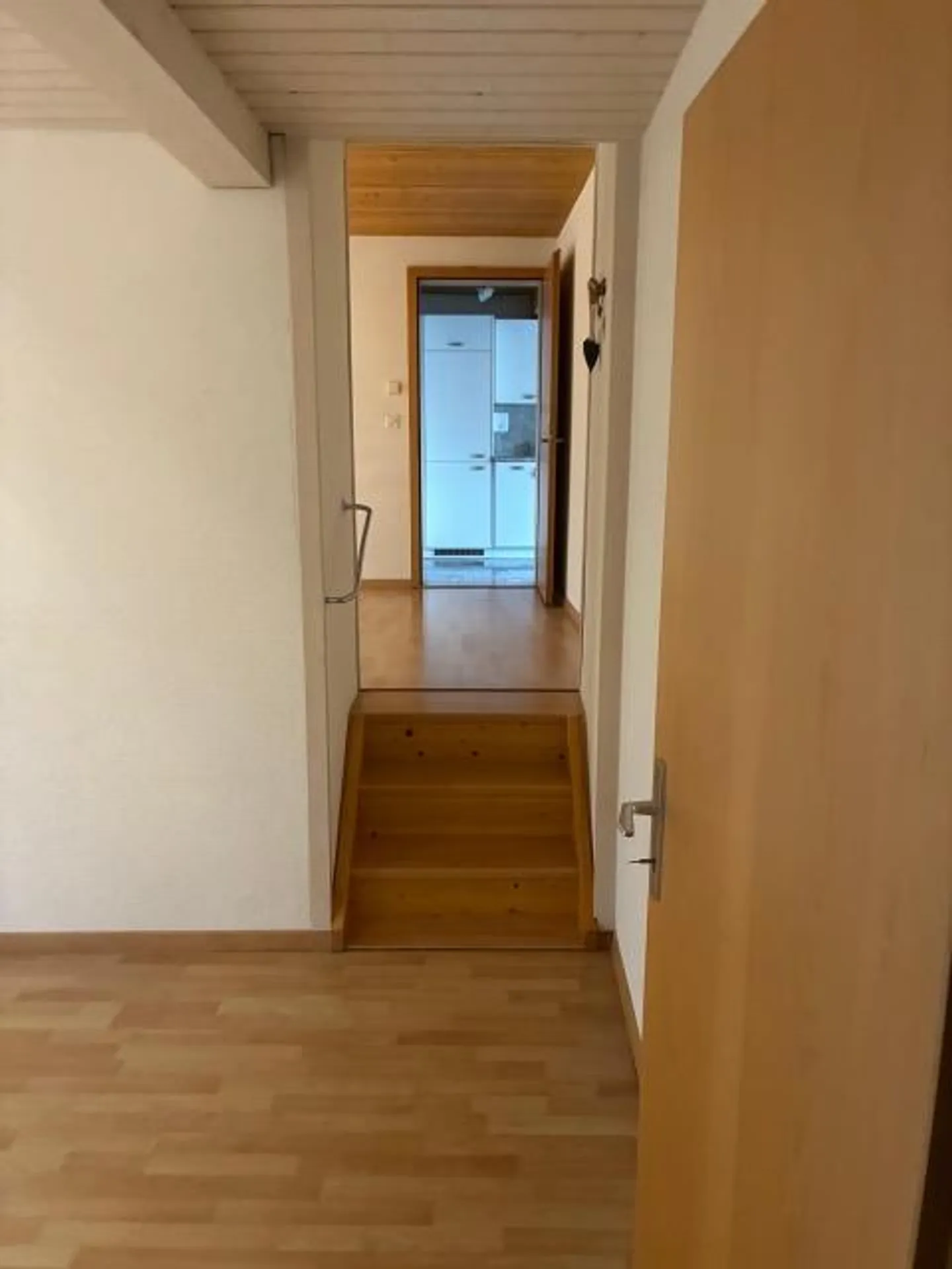 4-Zi-Wohnung mit 2 Dusche/WC und Waschturm - Photo 6 of 9