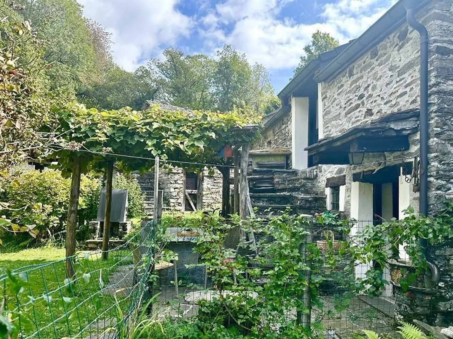Charmantes Rustico mit Pergola - Foto 1 von 31