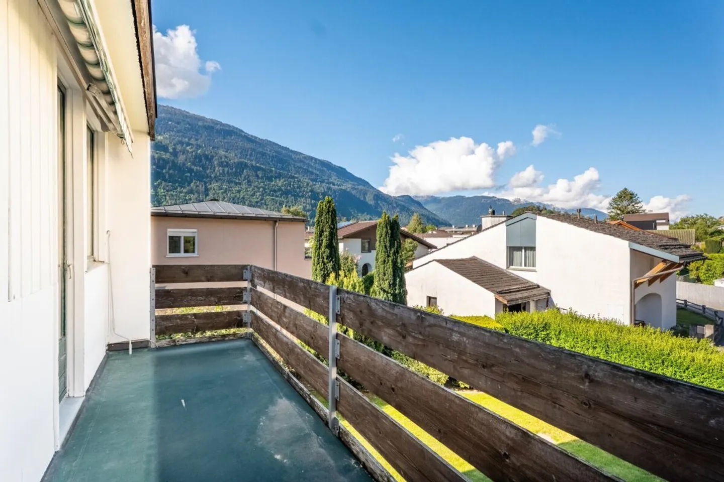 Plus que quatre murs : maison de ville de 4,5 pièces avec jardin, balcon et meilleures connexions - Photo 12 sur 16