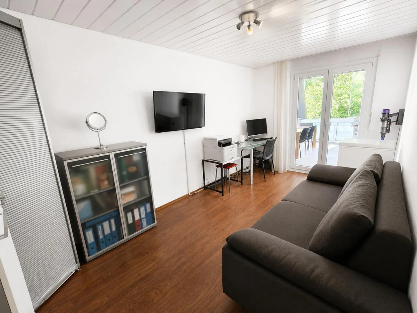 Modernized 4.5-room apartment with sunny balcony in Kriens - Photo 5 of 11
