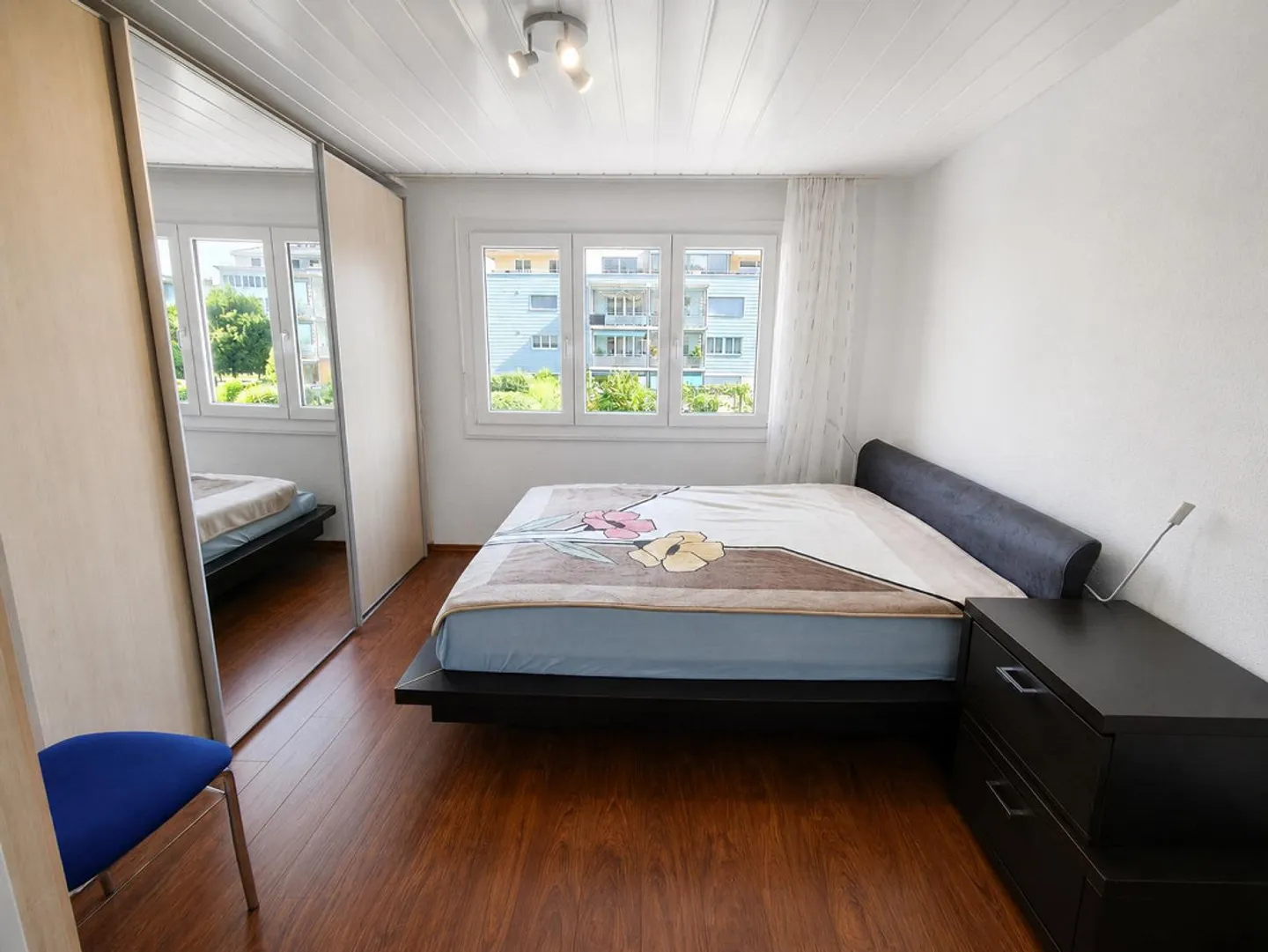 Modernized 4.5-room apartment with sunny balcony in Kriens - Photo 4 of 11