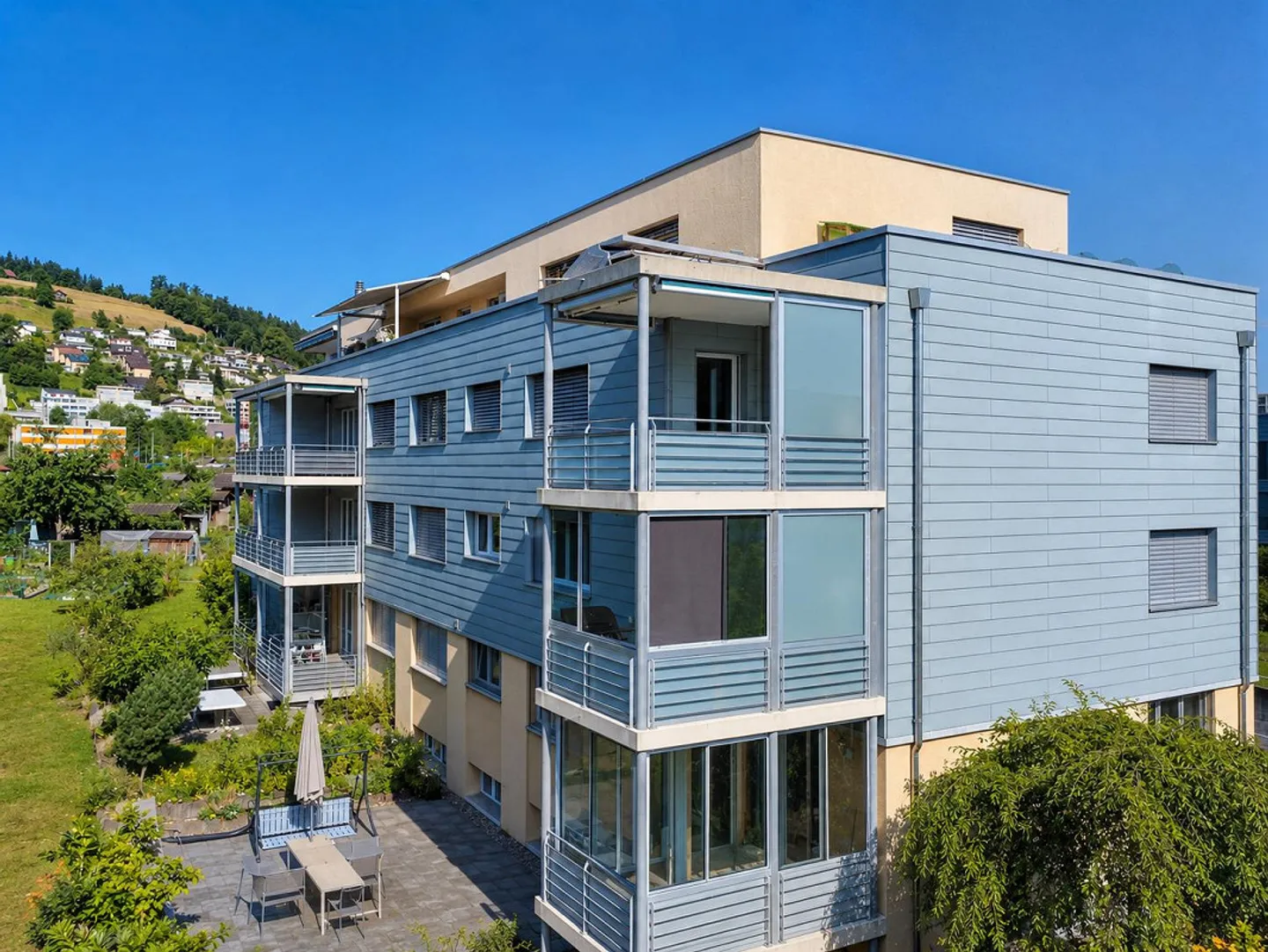 Modernized 4.5-room apartment with sunny balcony in Kriens - Photo 11 of 11