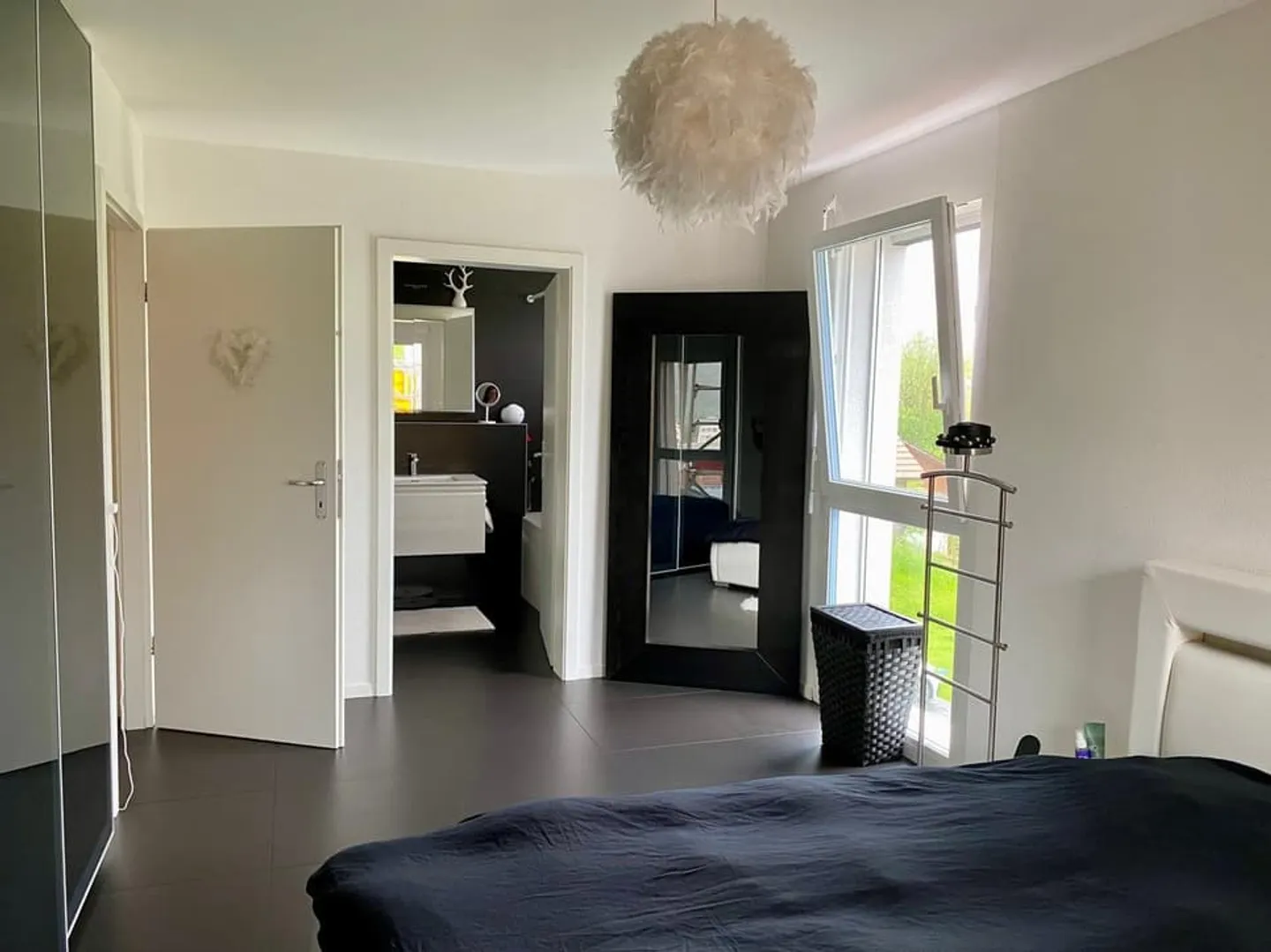 Appartamento moderno, luminoso e spazioso - Foto 3 di 9
