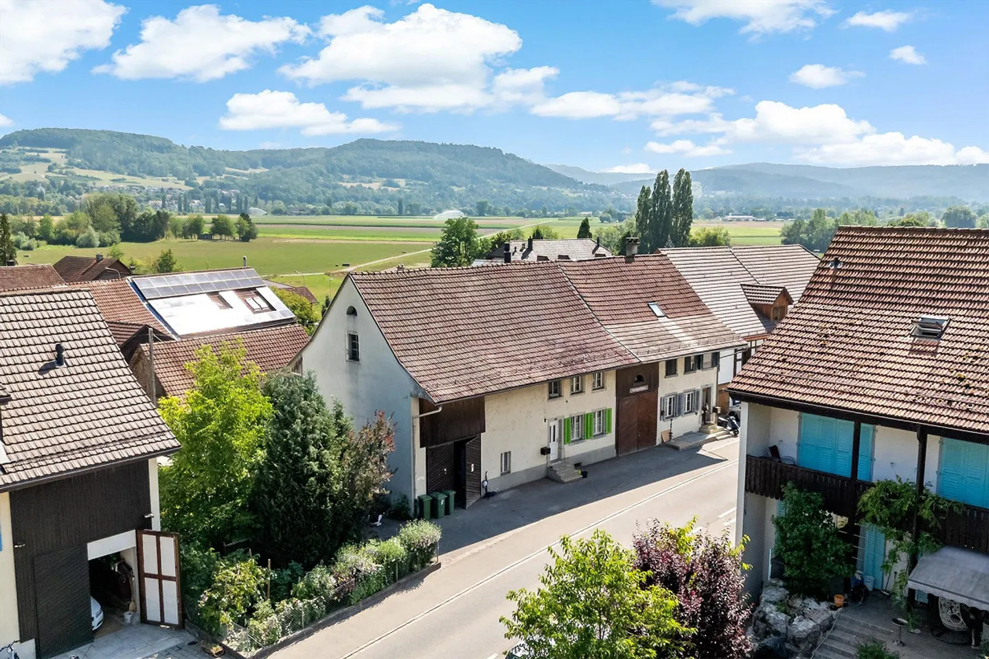 Maison extraordinaire avec beaucoup de potentiel - Photo 1 sur 13