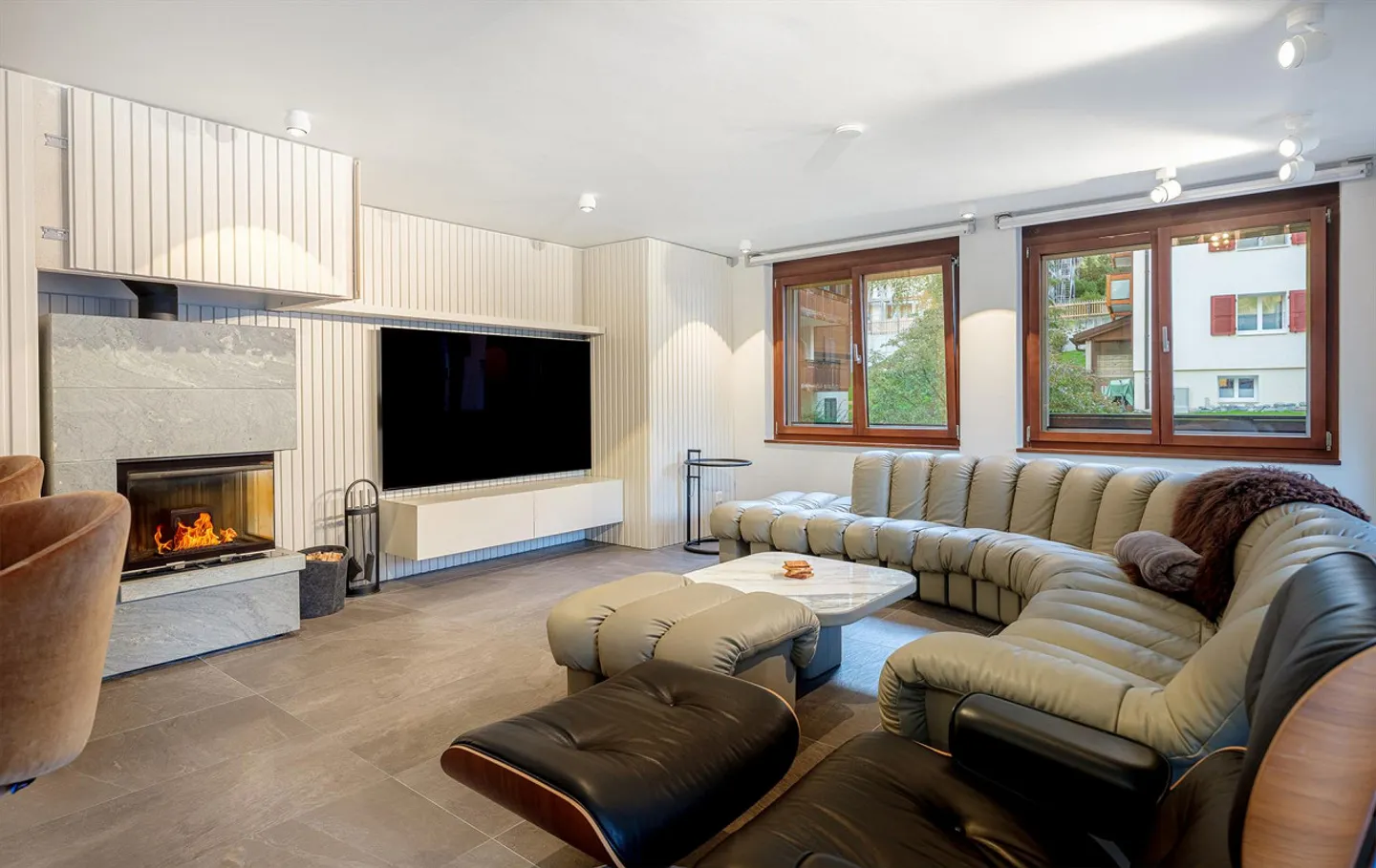 Apartment for sale - Photo 1 of 19