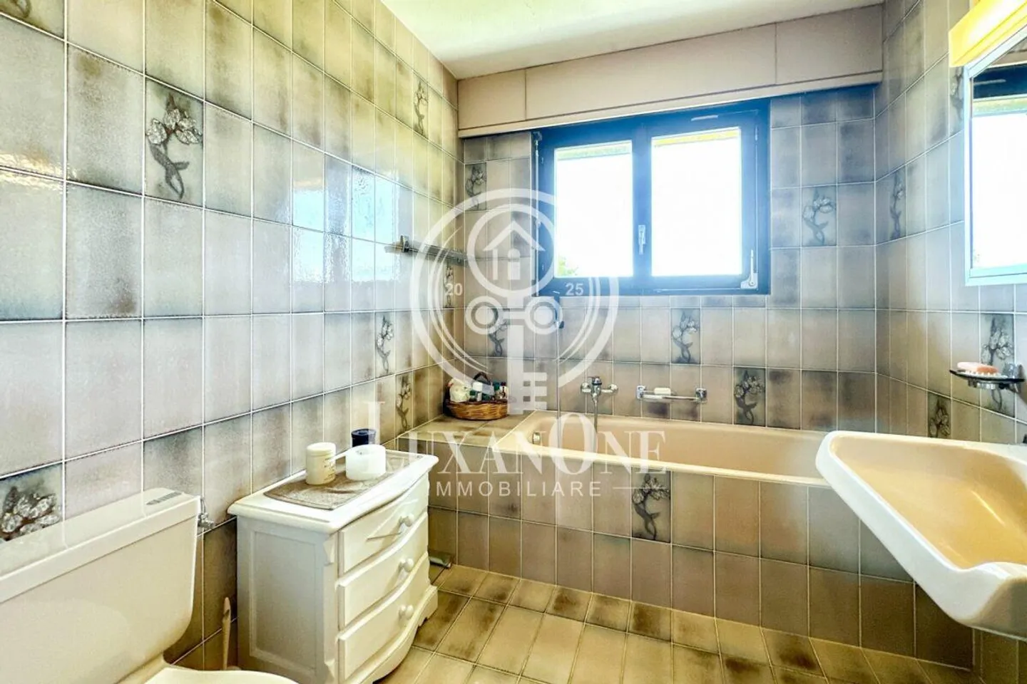 Le charme du Tessin rencontre le panorama - 4,5 pièces avec vue sur le lac à 180° - Photo 15 sur 17