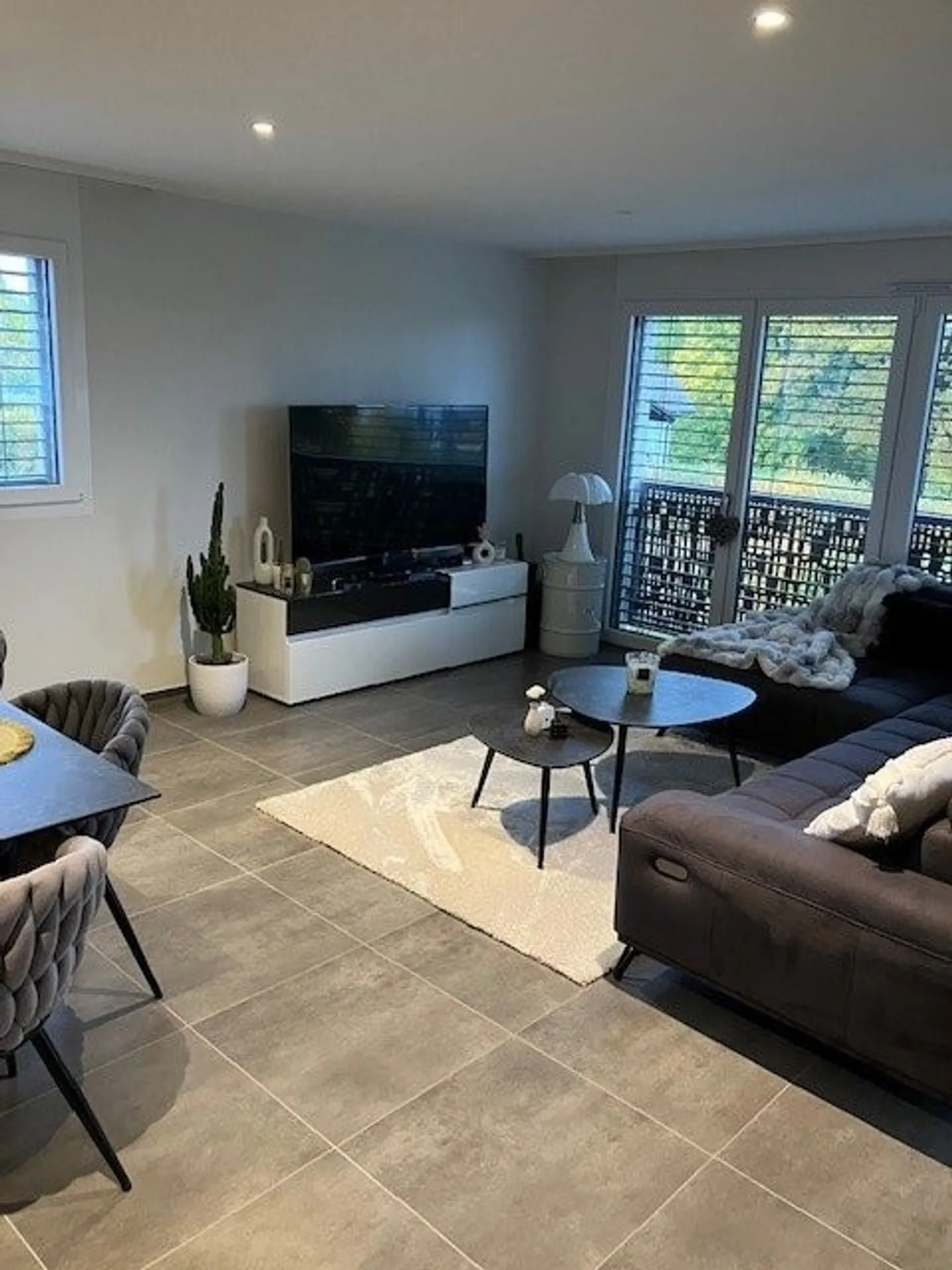 Spacieux appartement de 3.5 pièces de 90m2 - Photo 2 sur 5