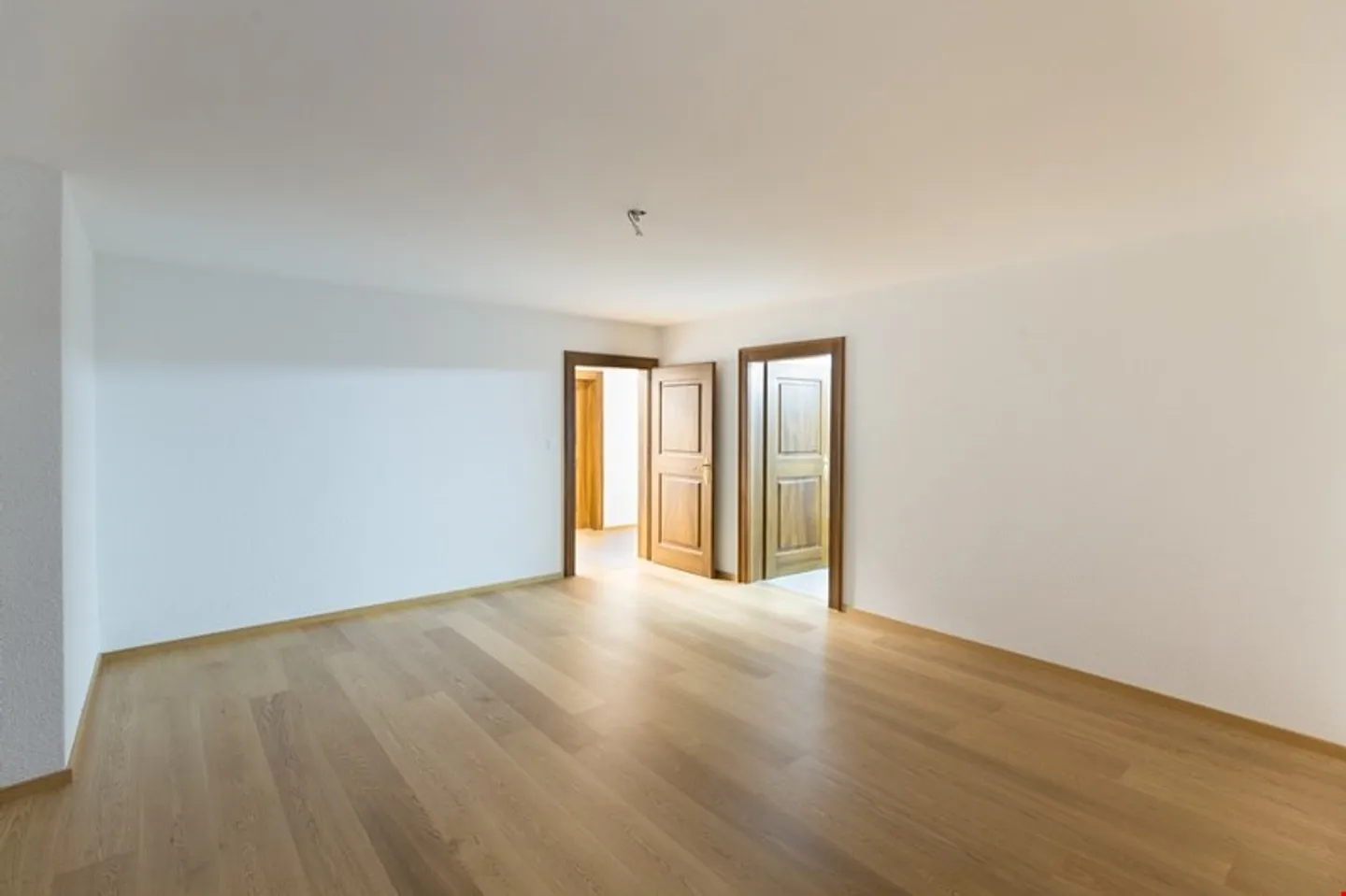 Liebhaberobjekt: charmante 4.5-Zimmerwohnung zu vermieten - Foto 10 von 14