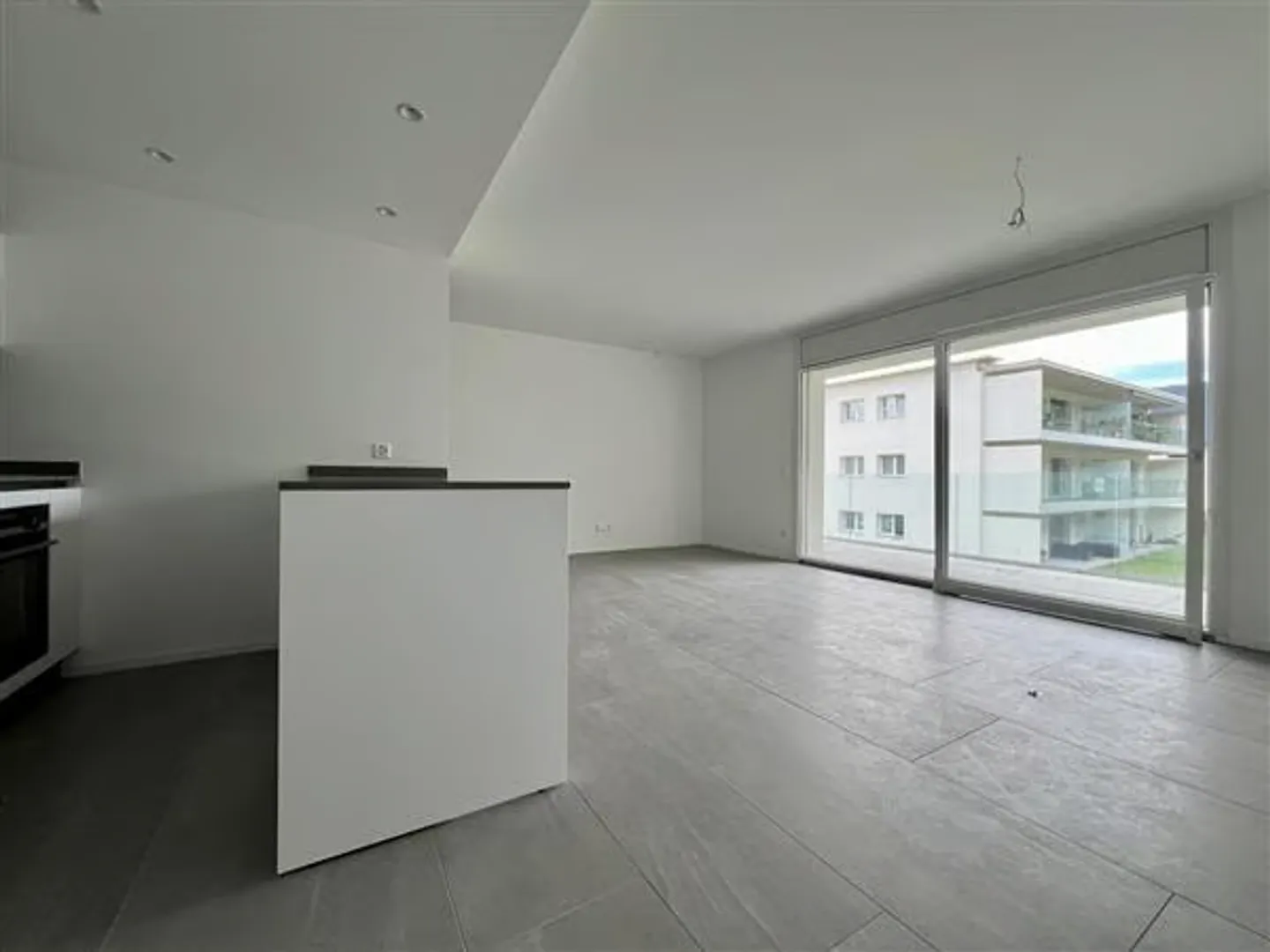 Caslano: 2.5 Room Apartment - Photo 4 of 12