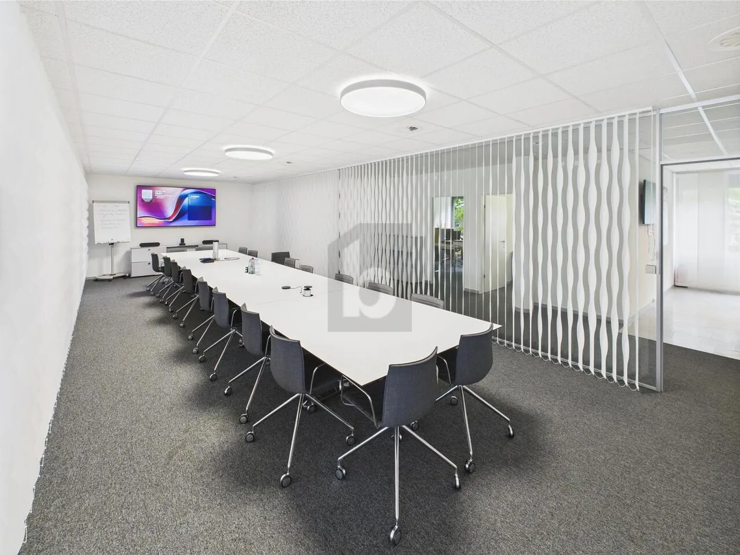 Bureau 17 pièces - Photo 1 sur 6