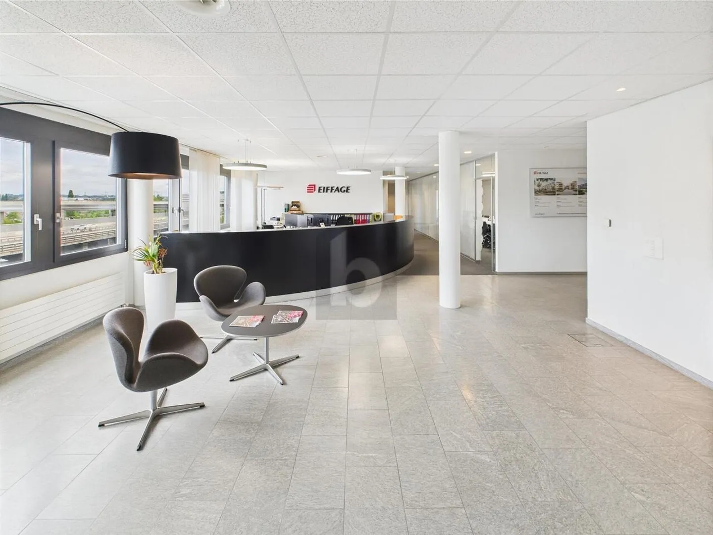 Bureau 17 pièces - Photo 2 sur 6