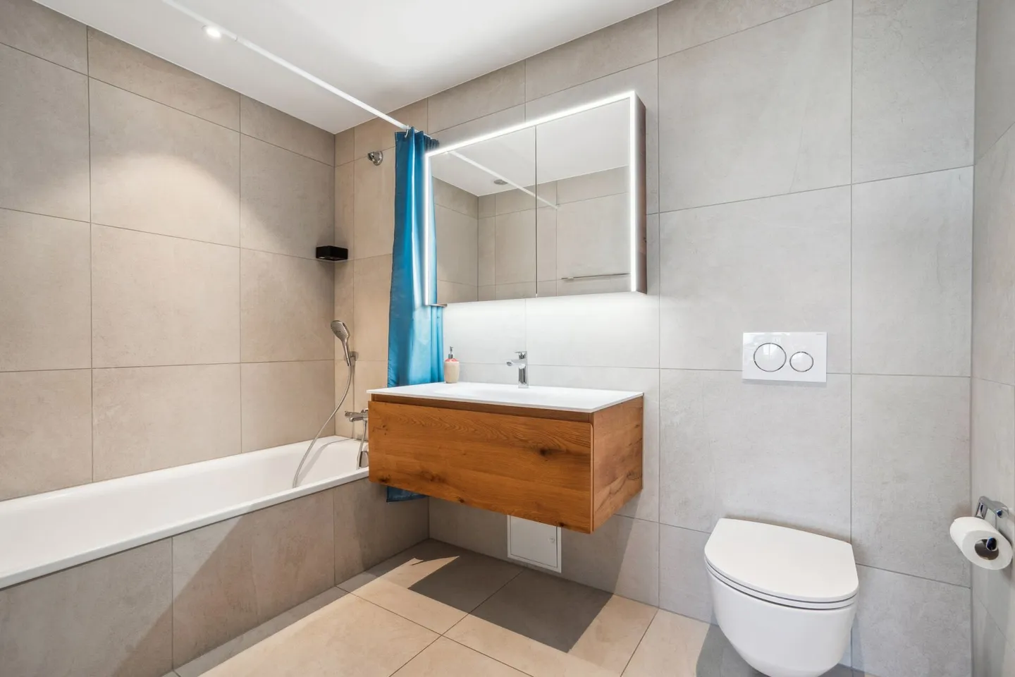 Rare, appartement de 4.5 pièces proche des nuages au 24ème étage - Photo 11 sur 13