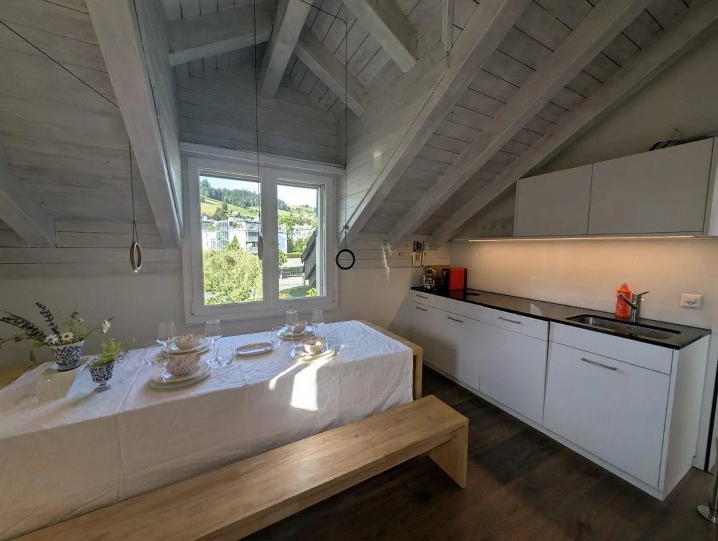 Maisonette meublée de 2,5 pièces avec patio de jardin, sous-location de 2 ans - Photo 1 sur 8