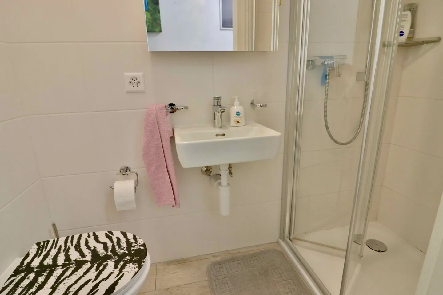 Wunderschöne 4,5-Zimmer-Penthouse im Dorfzentrum - Foto 12 von 23